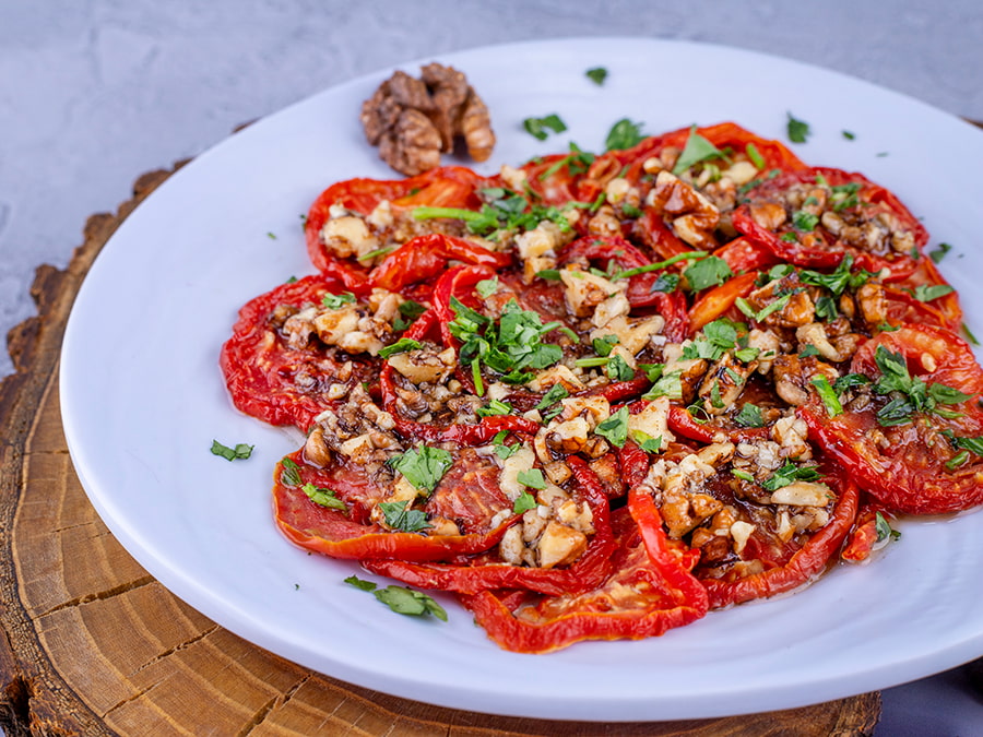 گوجه‌فرنگی با روغن زیتون