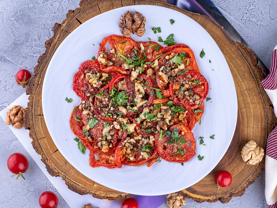 گوجه‌فرنگی با روغن زیتون