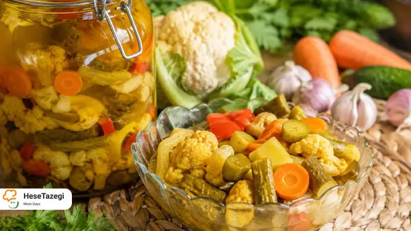 طرز تهیه ترشی مخلوط خوشمزه و خانگی با نکات مهم